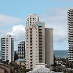 The Meriton Apartments On Main Beach