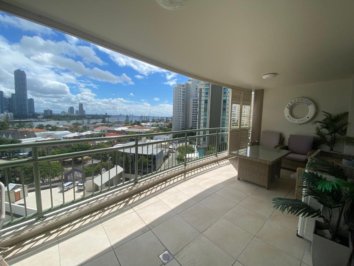 Aparthotel The Meriton On Main 4*