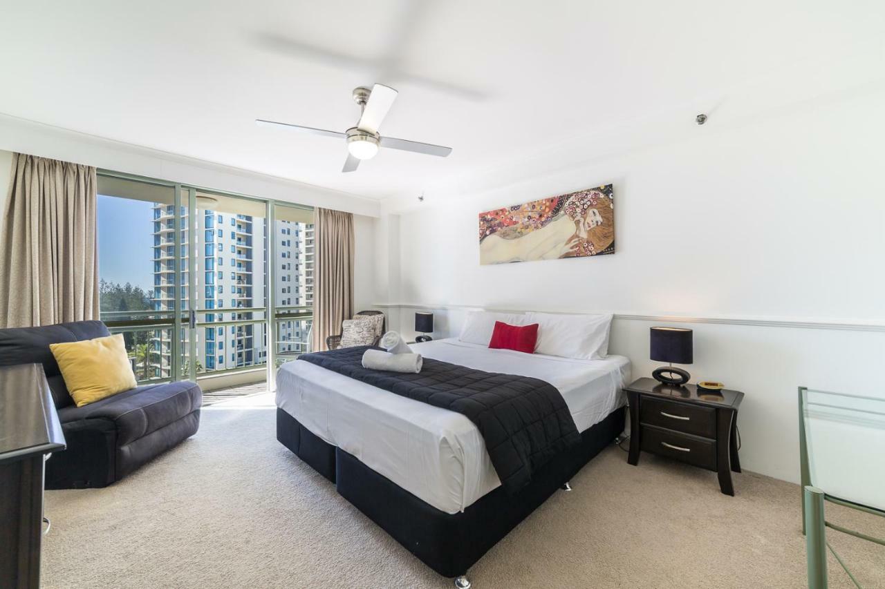 Aparthotel The Meriton On Main Gold Coast