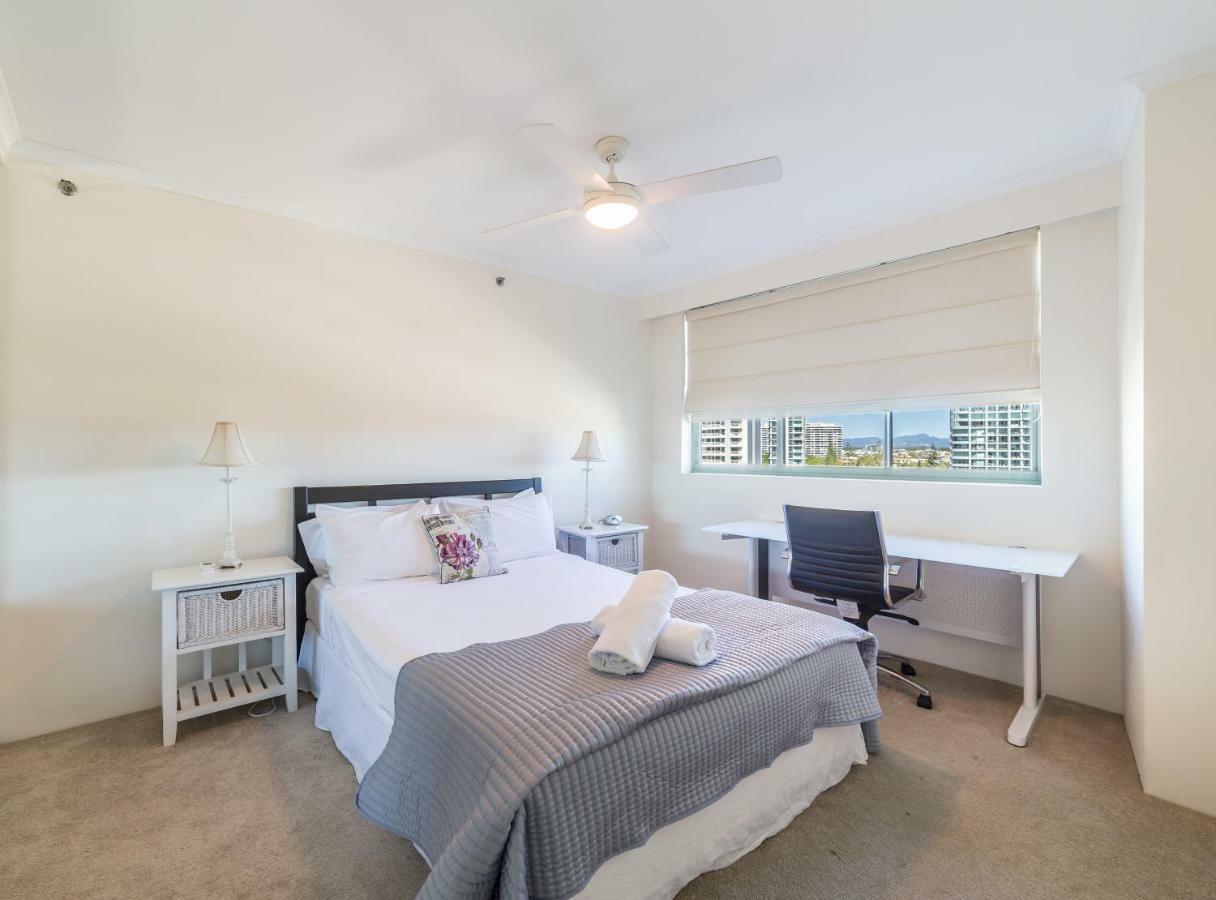 The Meriton On Main Aparthotel