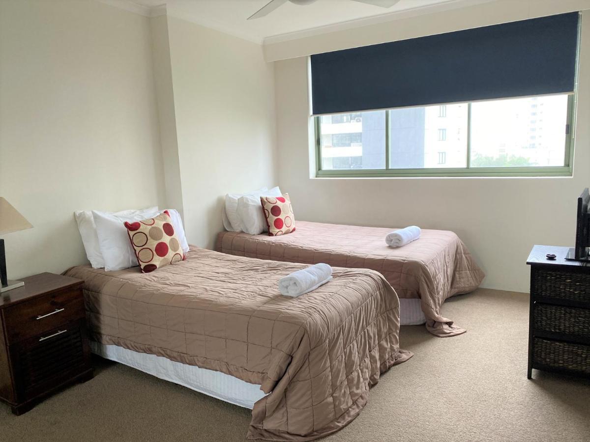 The Meriton On Main Gold Coast